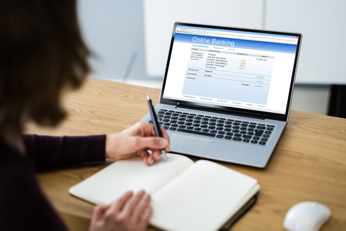 Types Of Savings Accounts That Every Singaporean Should Have